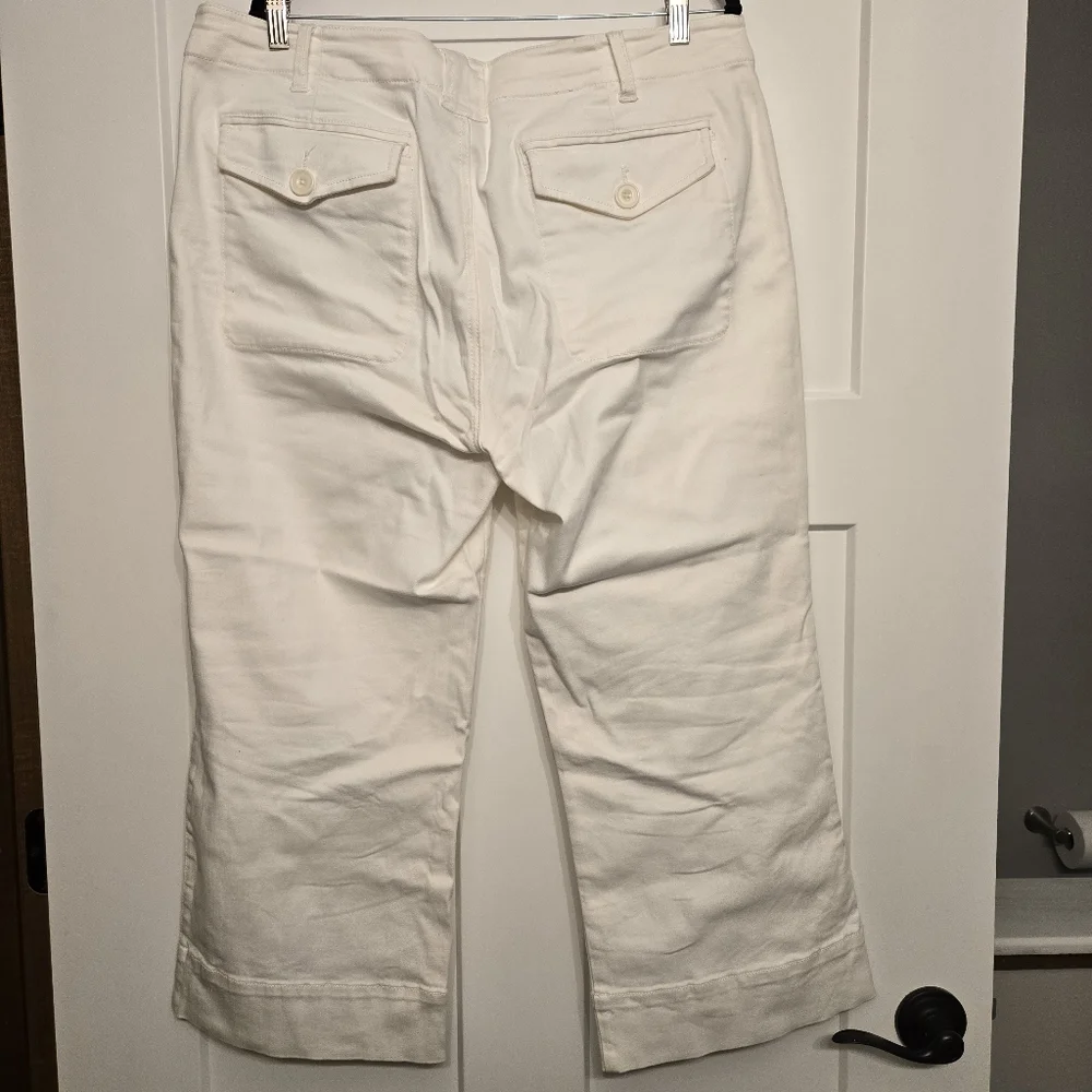 CAbi Lido Crops - Picture 3 of 7